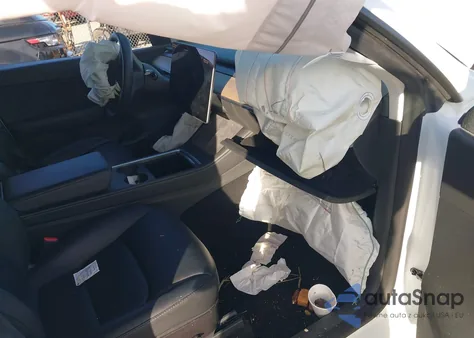 2022 Tesla Model Y Long Range Dual Motor All-Wheel Drive из США, поврежденный, VIN 7SAYGDEE5NF362492